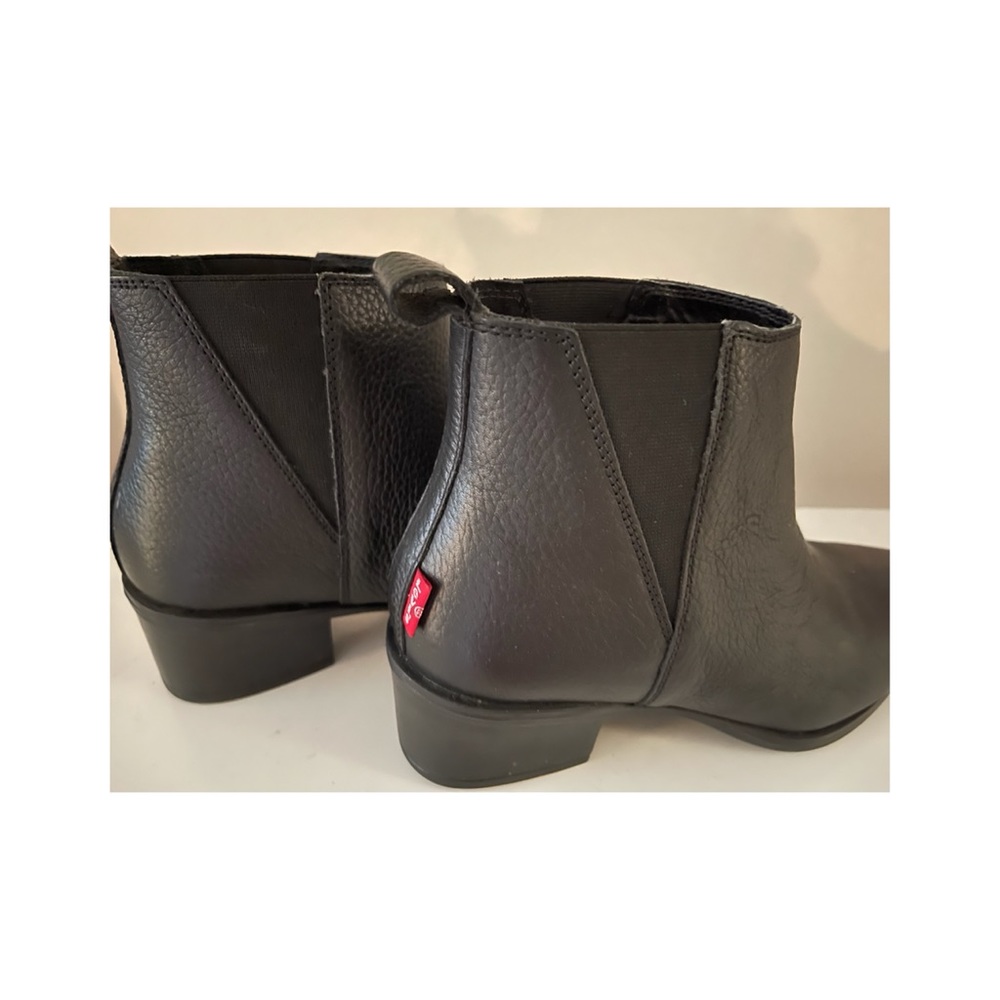 Levi’s Leather Booties - Picture 1 of 5
